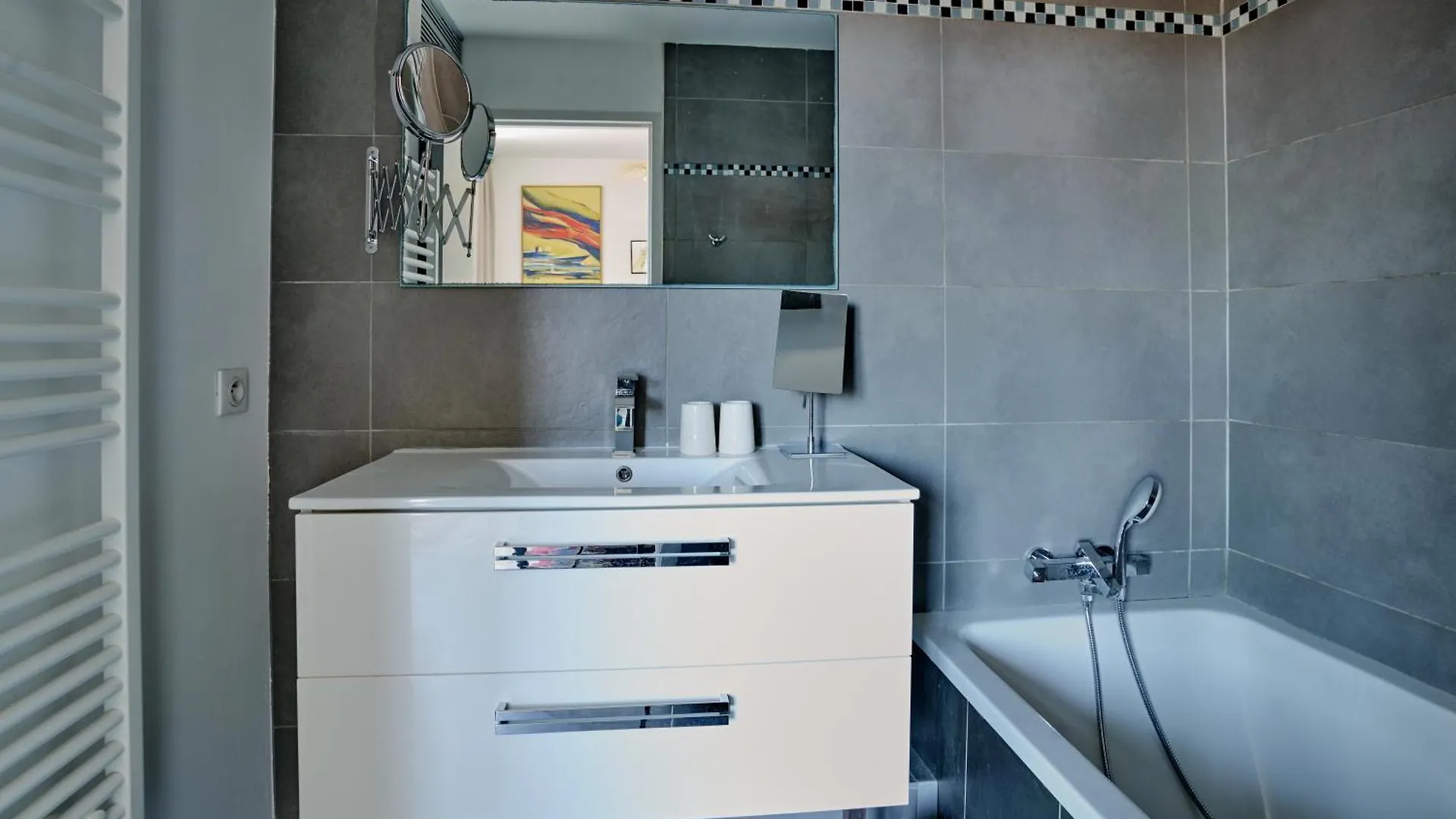 Serenite Au Fil De L'Eau Appartement De Standing L'Isle-sur-la-Sorgue 0*,  Franciaország
