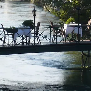 Les Terrasses De David Et Louisa LʼIsle-sur-la-Sorgue